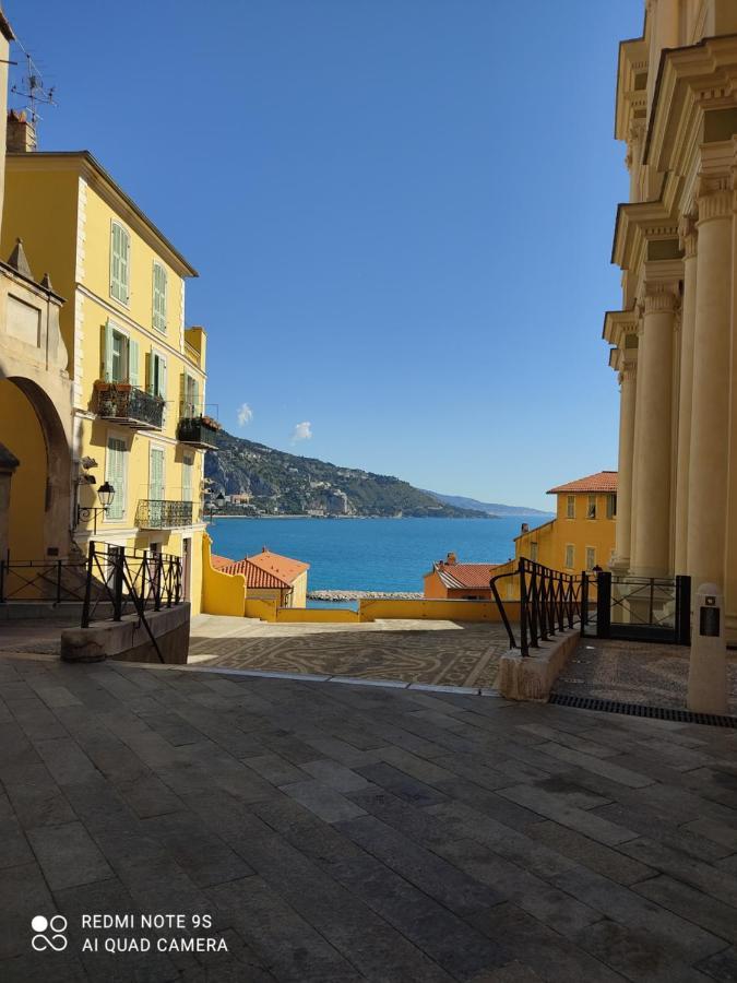 Bilocale Nella Vecchia Citta' Di Mentone Apartamento Exterior foto